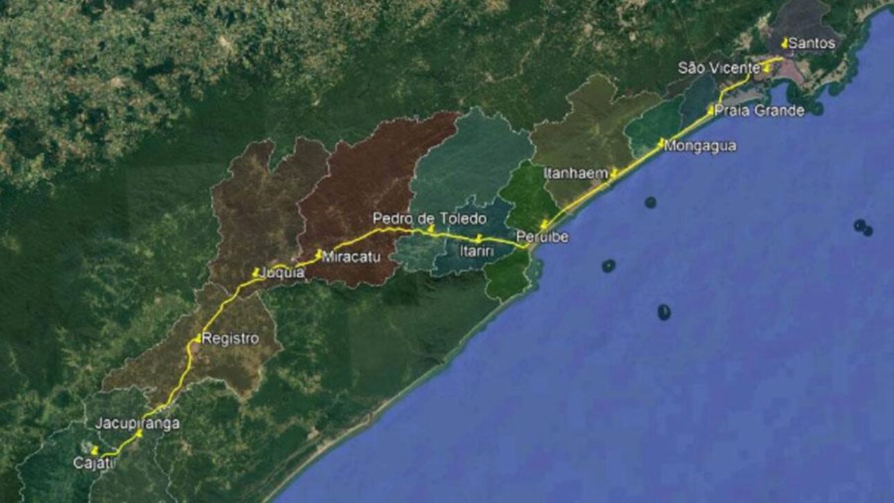 Mapa da ferrovia Santos-Cajati mostra traçado da CPTM entre Baixada Santista e Vale do Ribeira, com 13 cidades previstas. (Imagem: Santa Portal)