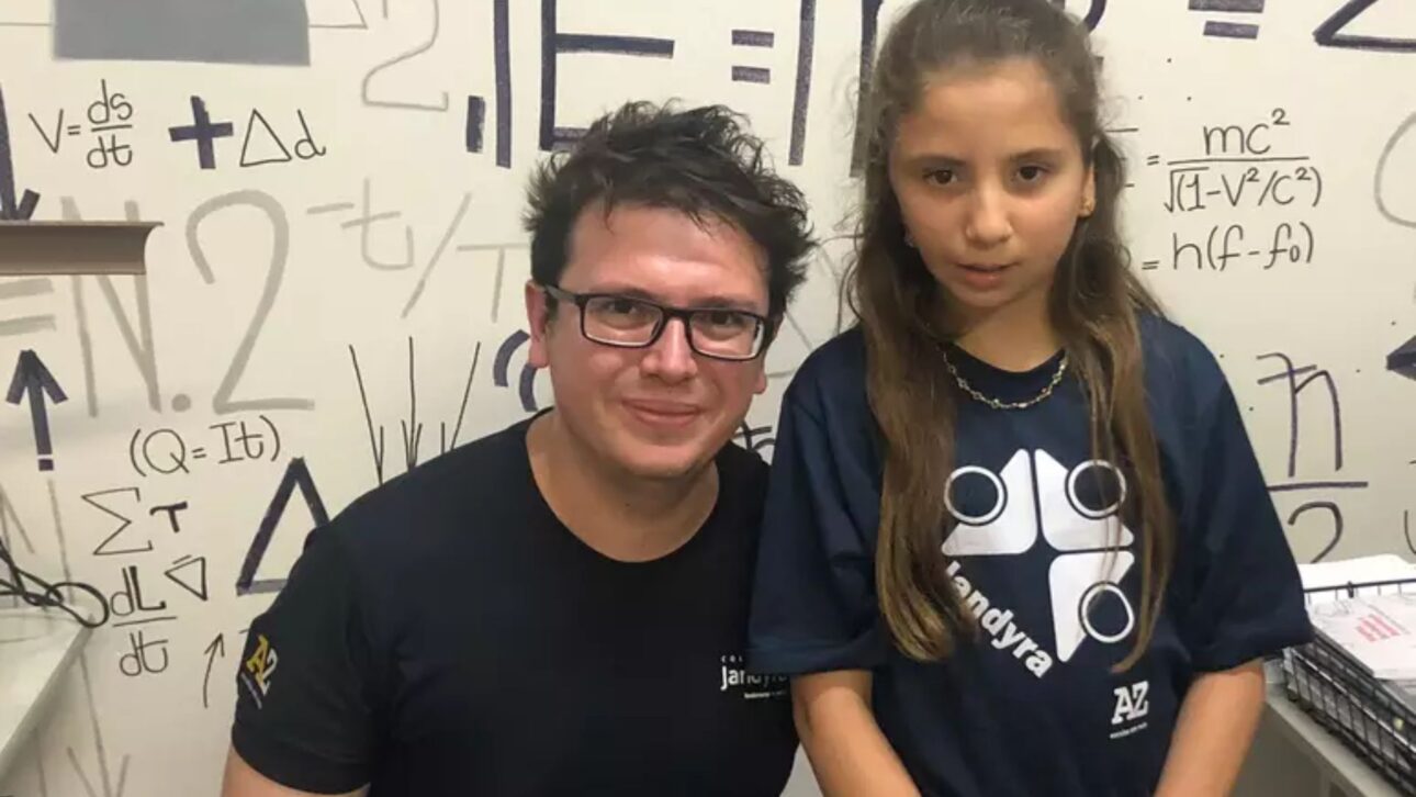 Mariana Bueno investigou moedas do Brasil Colônia aos 10 anos e publicou pesquisa com orientação de físico da Unicamp.