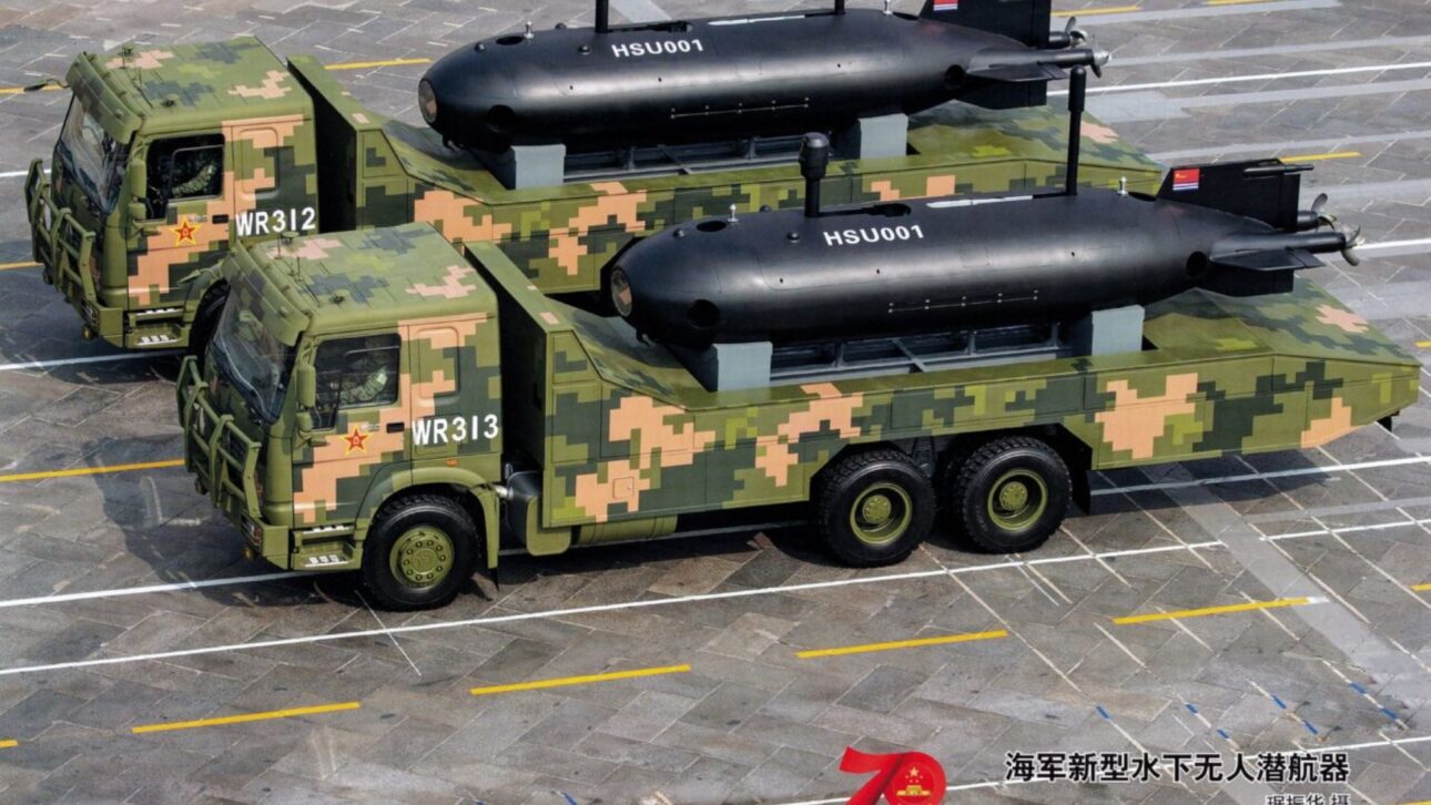 Sensores submarinos e drones da China ampliam disputa militar no Pacífico, com Japão e EUA no centro da vigilância estratégica regional.