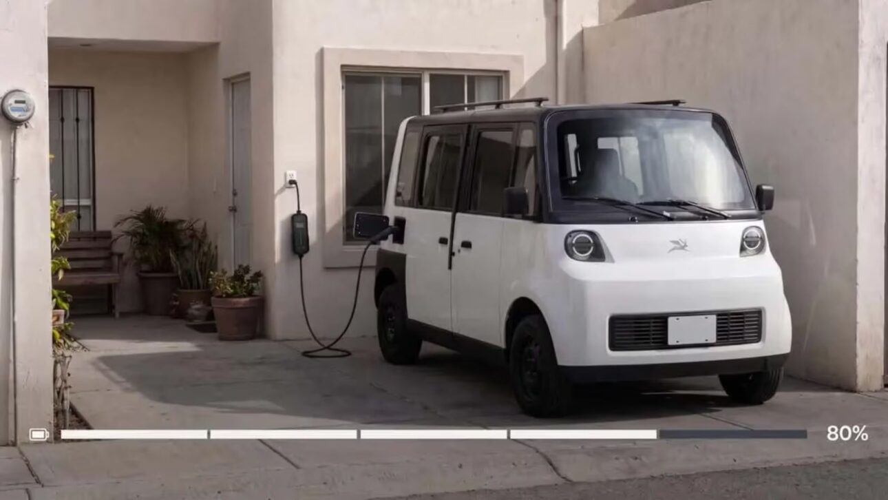 Olinia Uno estreia no México como miniveículo elétrico barato, com seis lugares, motor de 18 cv e autonomia acima de 100 km.