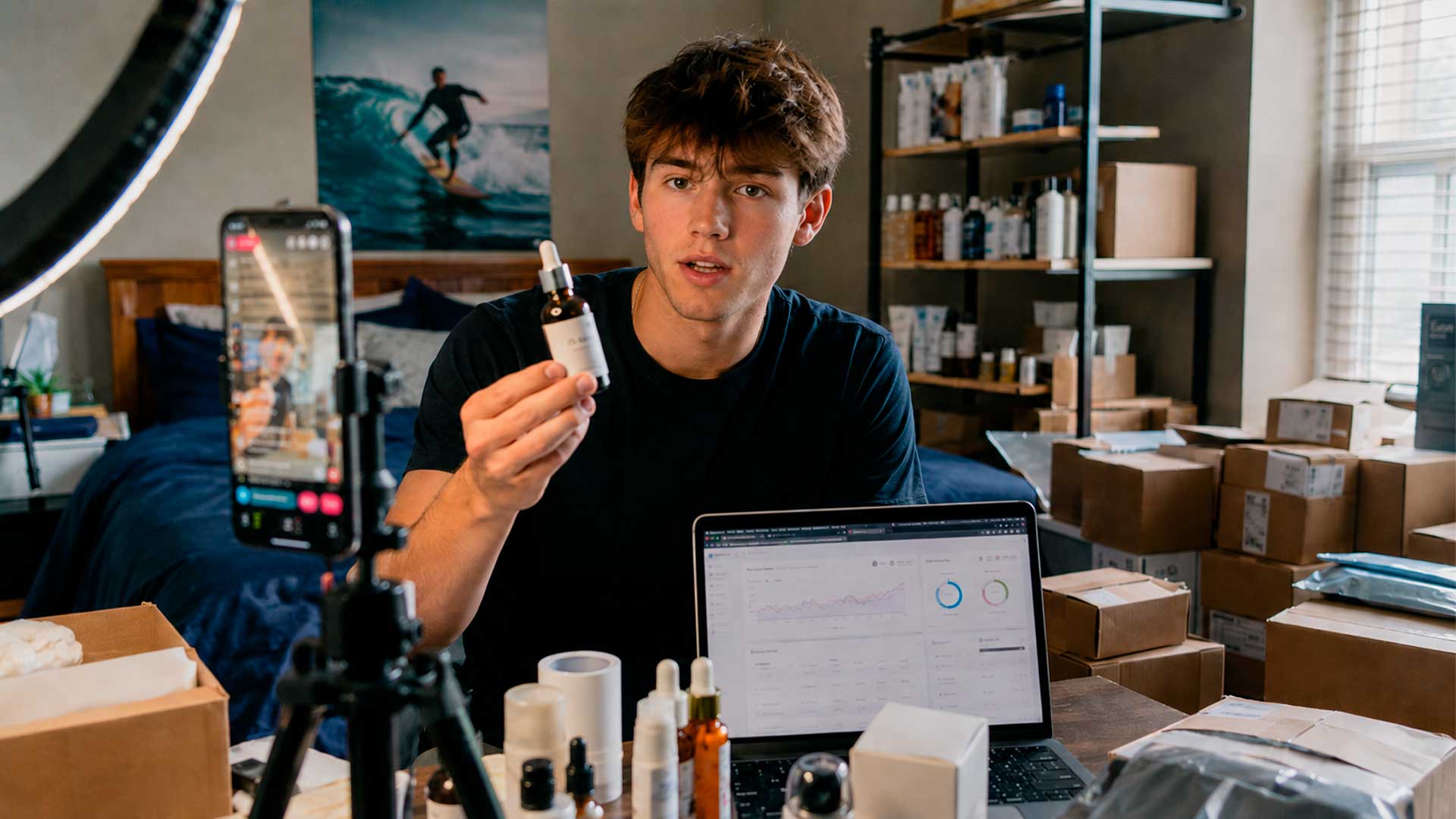 Jovem de 21 anos deixa a faculdade e fatura o primeiro milhão vendendo produtos de beleza pela TikTok Shop nos Estados Unidos