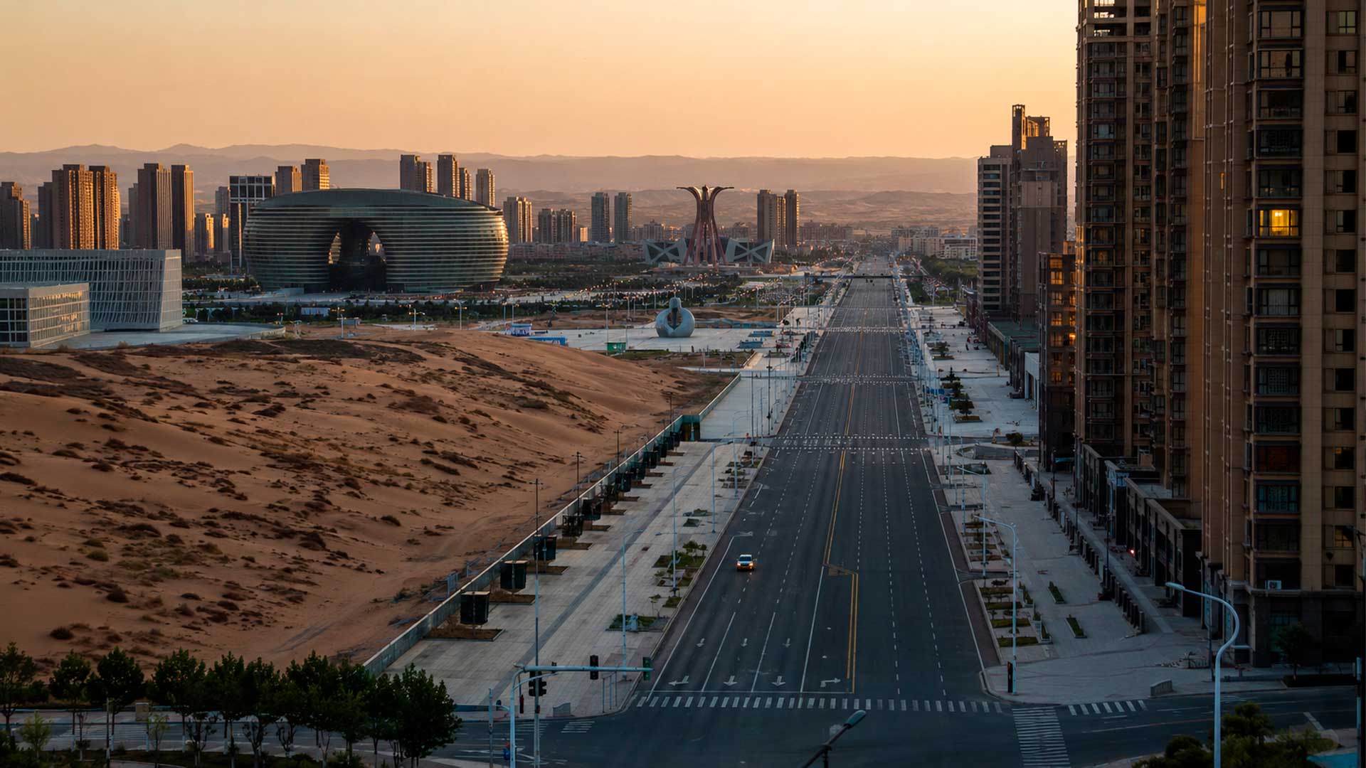 Kangbashi, cidade planejada no norte da China, recebeu bilhões em obras públicas antes de consolidar sua população no deserto da Mongólia Interior