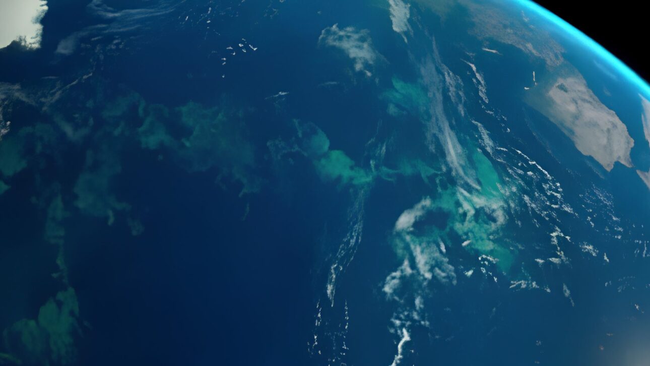 Large phytoplankton bloom in the Barents Sea