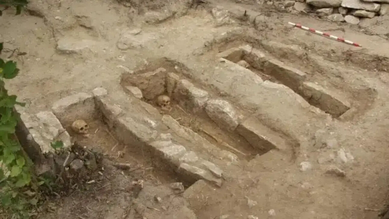 Location of the burials in Las Gobas. Credit: Lourdes Herrasti