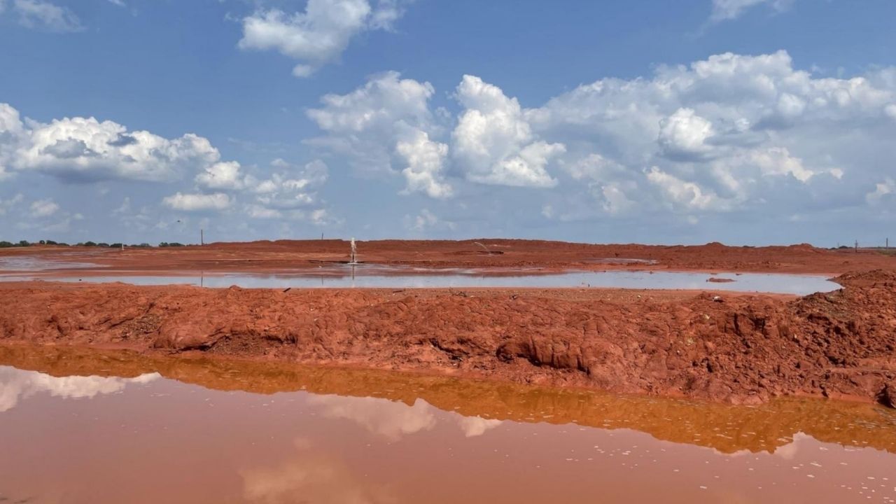 Proyecto de US$ 67 millones quiere extraer tierras raras del lodo rojo en Luisiana. Entiende qué son las tierras raras, los minerales críticos y la nueva cadena de tierras raras de EE.UU.