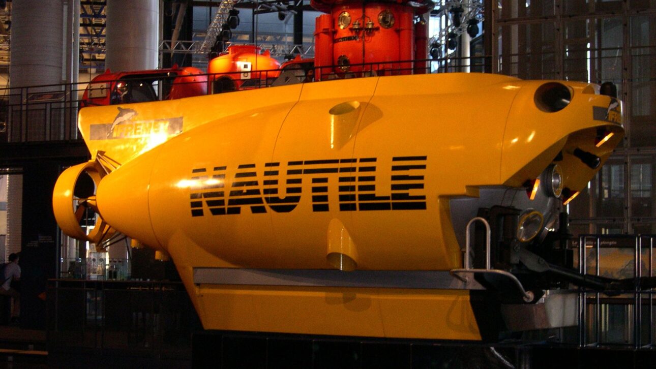 O submarino francês de titânio que desce onde a luz desaparece: Nautile leva três pessoas a 6.000 metros de profundidade