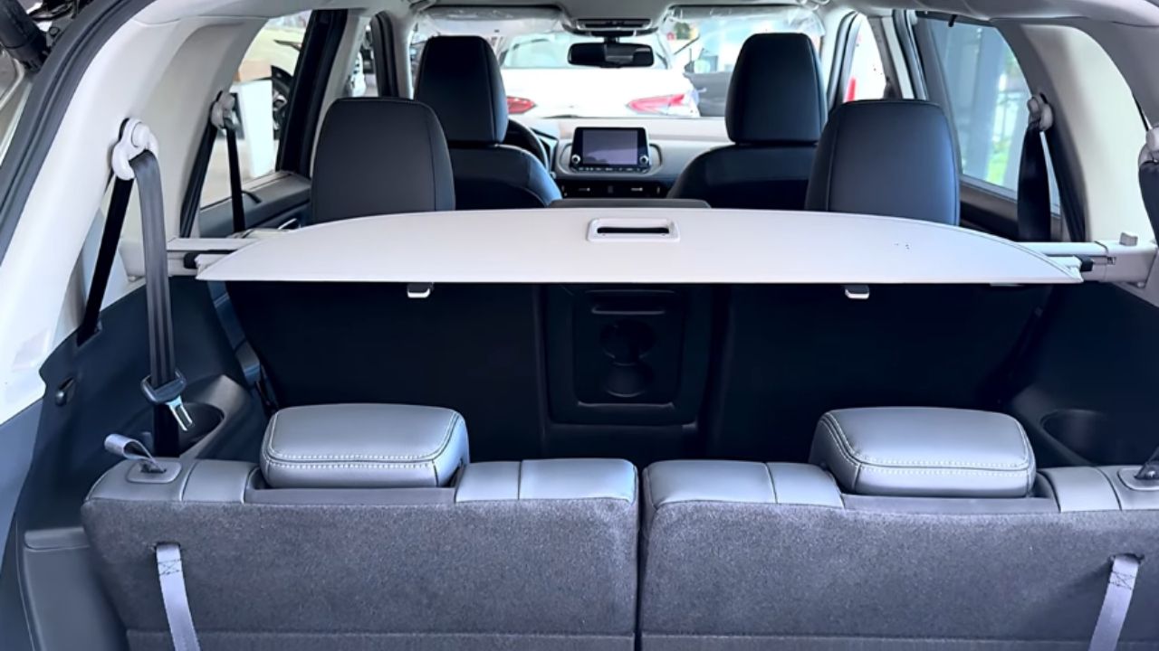 Nissan X-Trail e-Power debuts in the Philippines as a hybrid SUV with a 1.5 turbo engine and 204 hp.