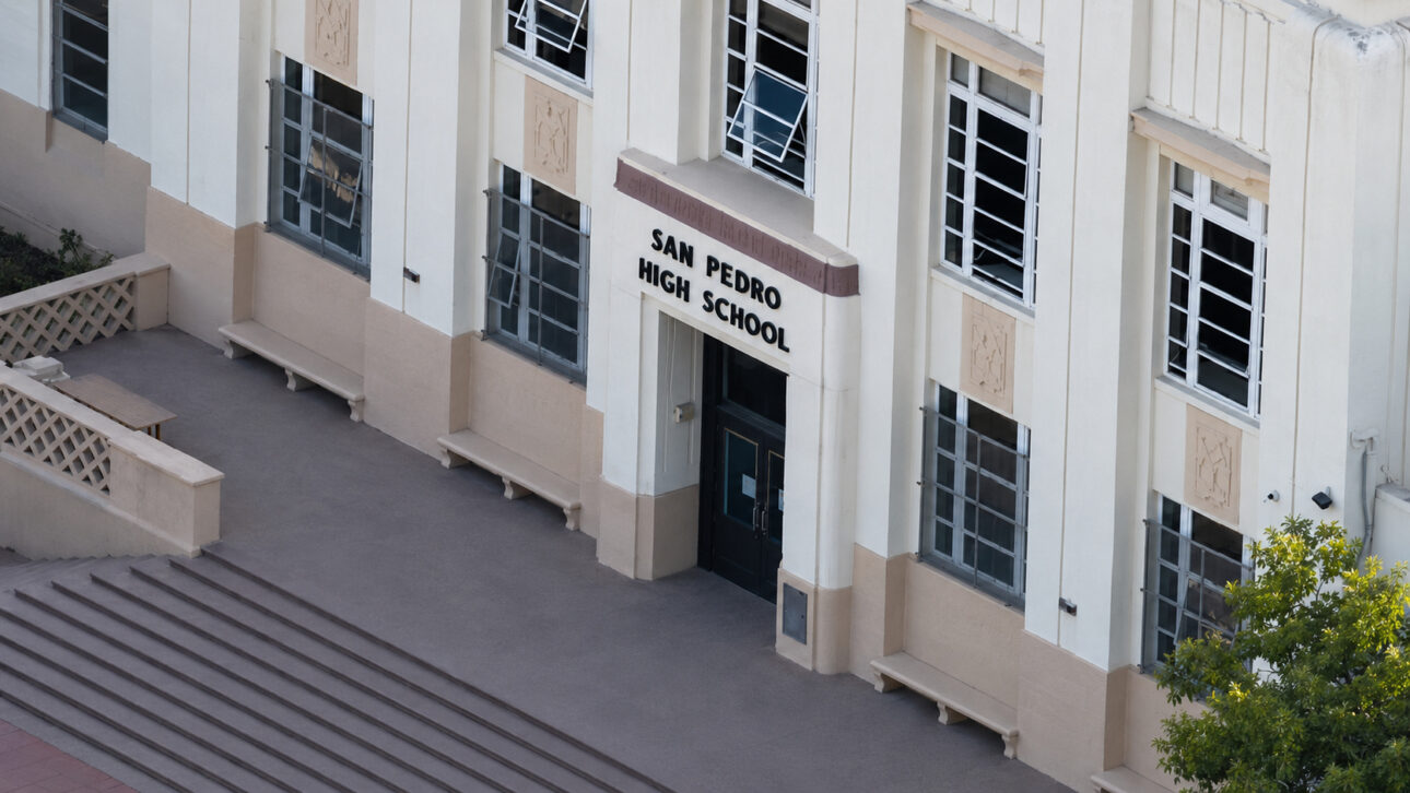 Os milhões de fósseis encontrados sob a San Pedro High School ainda não revelaram tudo.