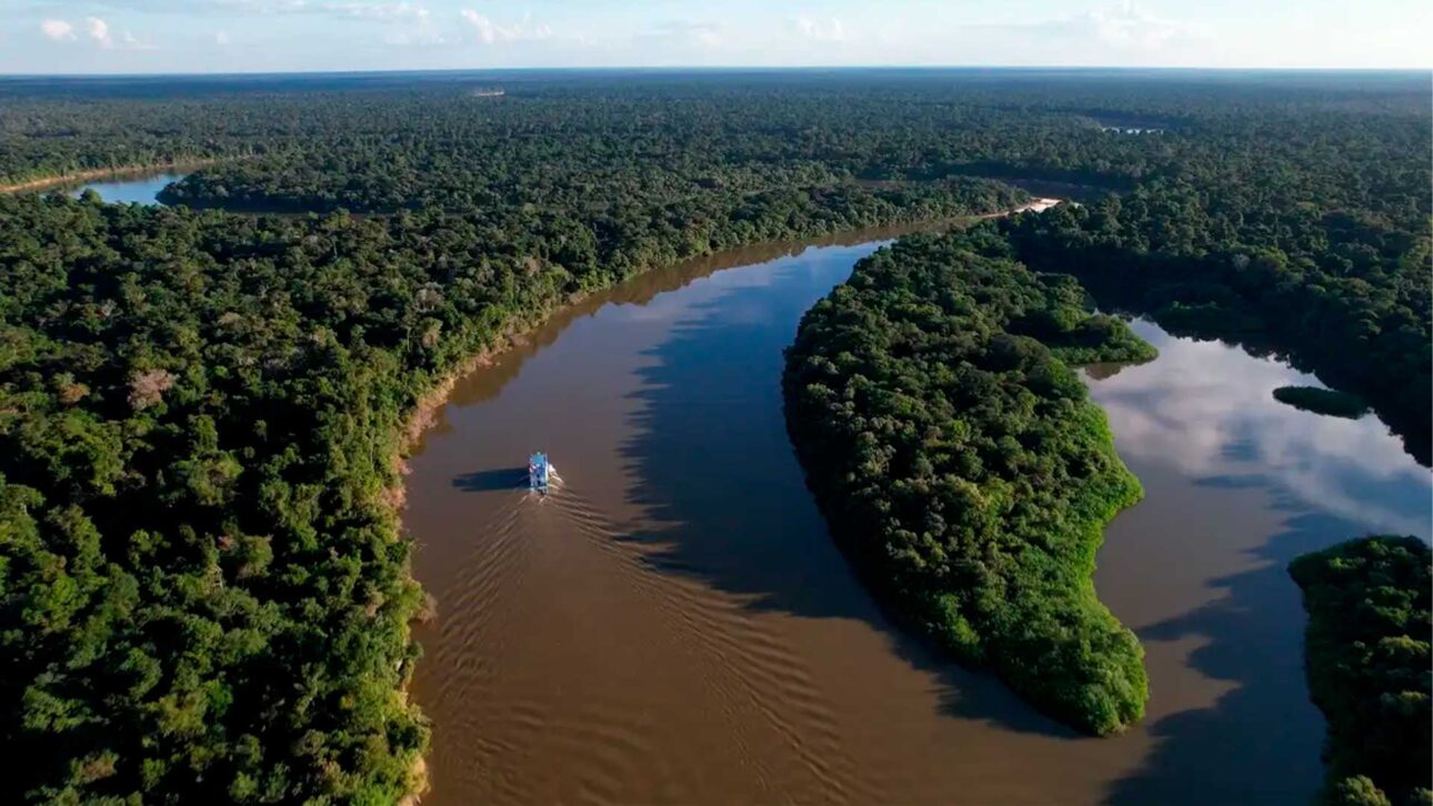 Rios-são-as-estradas-da-Amazônia-e-explicam-a-aposta-no-novo-modal