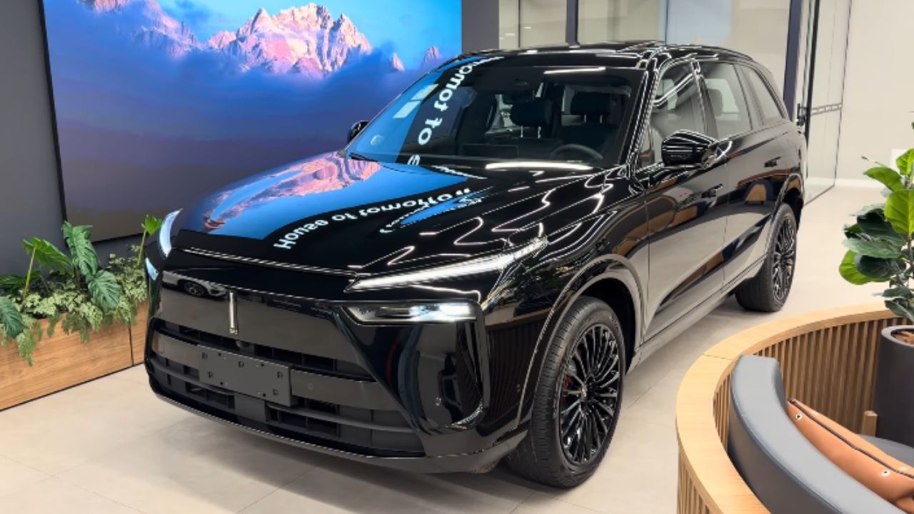 SUV chinês GWM Wey 07 Dark Edition chega com 512 cv, seis lugares e mira Toyota SW4 no Brasil.