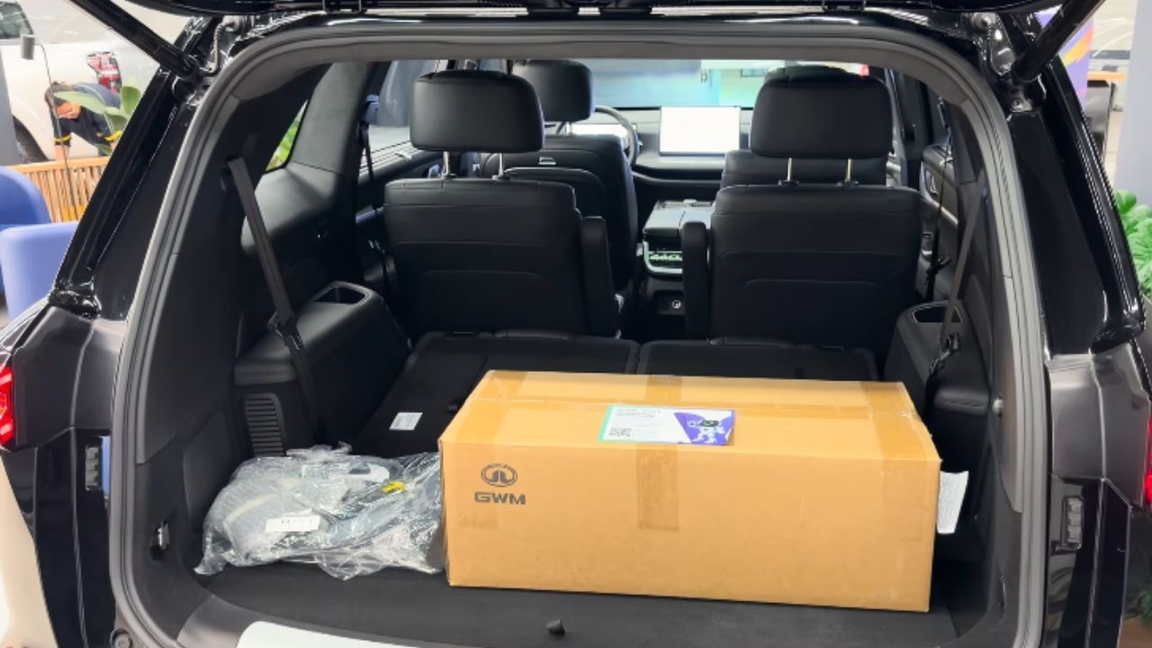 SUV chinês GWM Wey 07 Dark Edition chega com 512 cv, seis lugares e mira Toyota SW4 no Brasil.