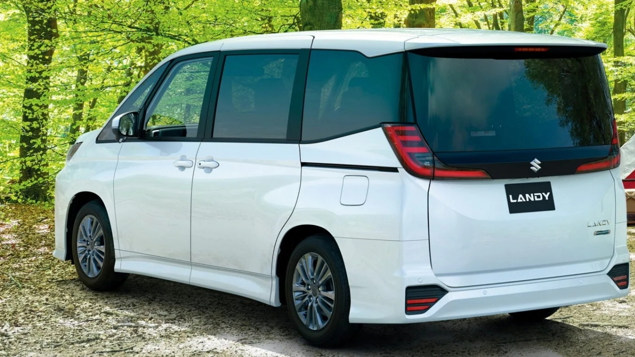 Suzuki Landy chega ao Japão como minivan híbrida de 8 lugares e reacende comparação com SUVs familiares no Brasil.