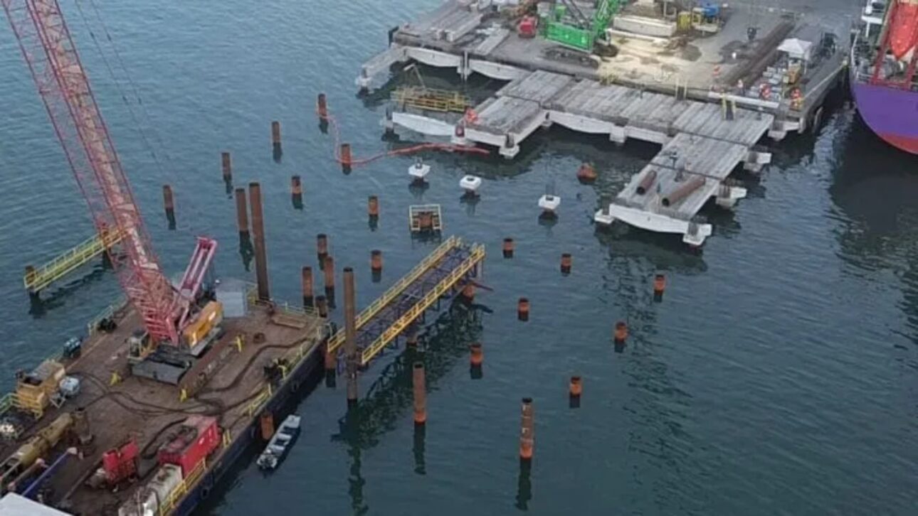 Cravação de estacas representa 50% das obras de ampliação do píer (foto: