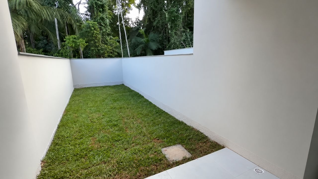 Affordable housing in Blumenau becomes compact townhouses with two parking spaces in Minha Casa Minha Vida.