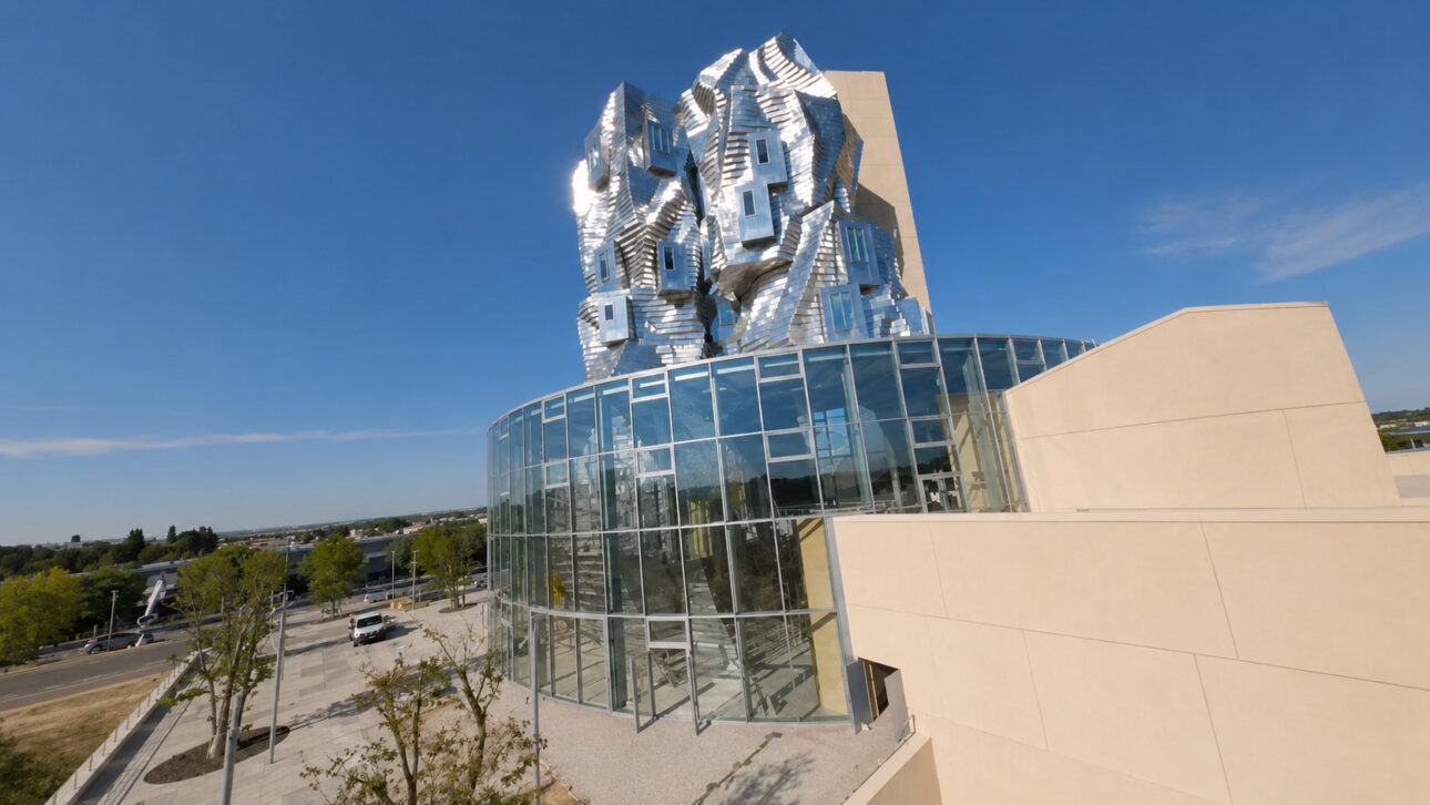 Torre de Frank Gehry no sul da França