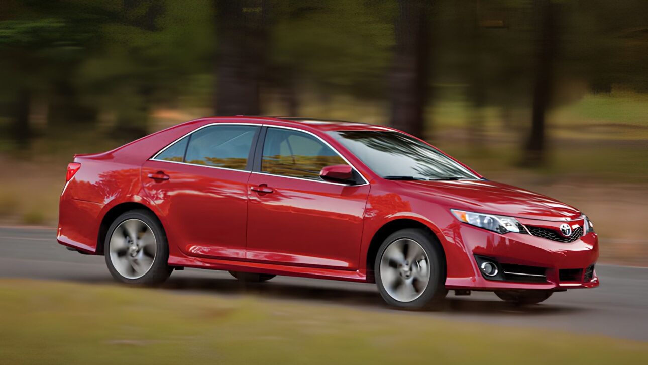 Toyota Camry 2012 usa motor V6 de 277