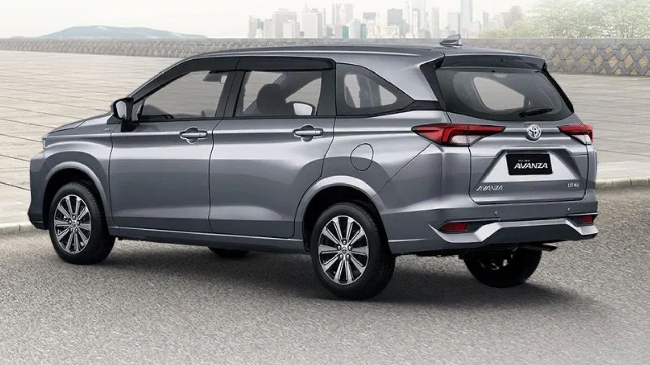 Toyota Avanza na Indonésia tem 7 lugares e preço convertido menor que Chevrolet Spin, reacendendo comparação com carros familiares.