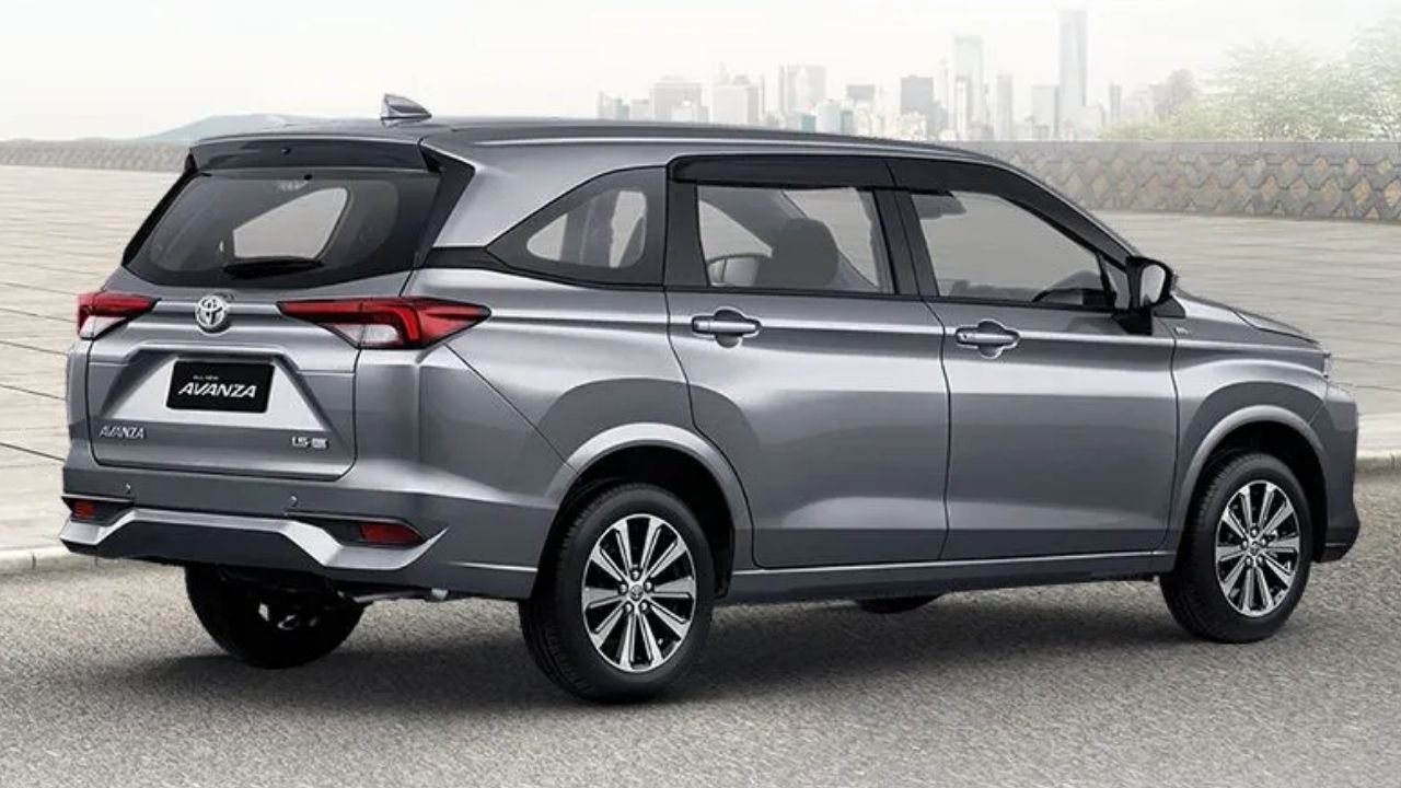 Toyota Avanza na Indonésia tem 7 lugares e preço convertido menor que Chevrolet Spin, reacendendo comparação com carros familiares.