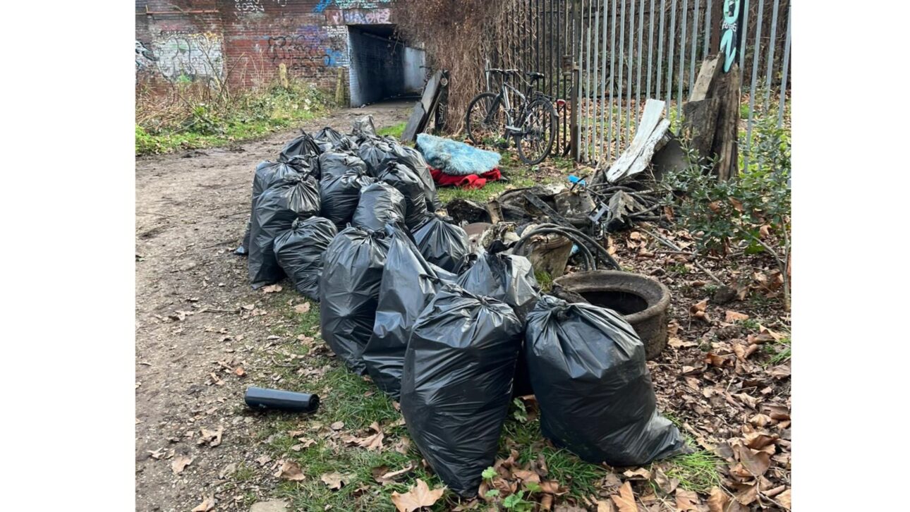 Volunteers collected 200 bags of trash during the River Roding cleanup. Photograph: Paul Powlesland