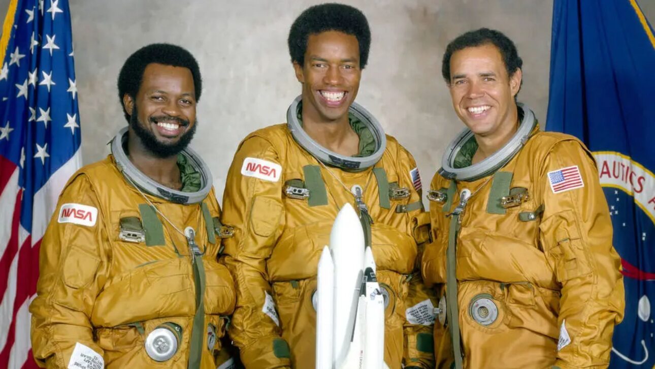La actriz de Star Trek Nichelle Nichols, la Teniente Uhura, lideró una campaña que llevó a miles de astronautas a la NASA y cambió el programa espacial para siempre.
