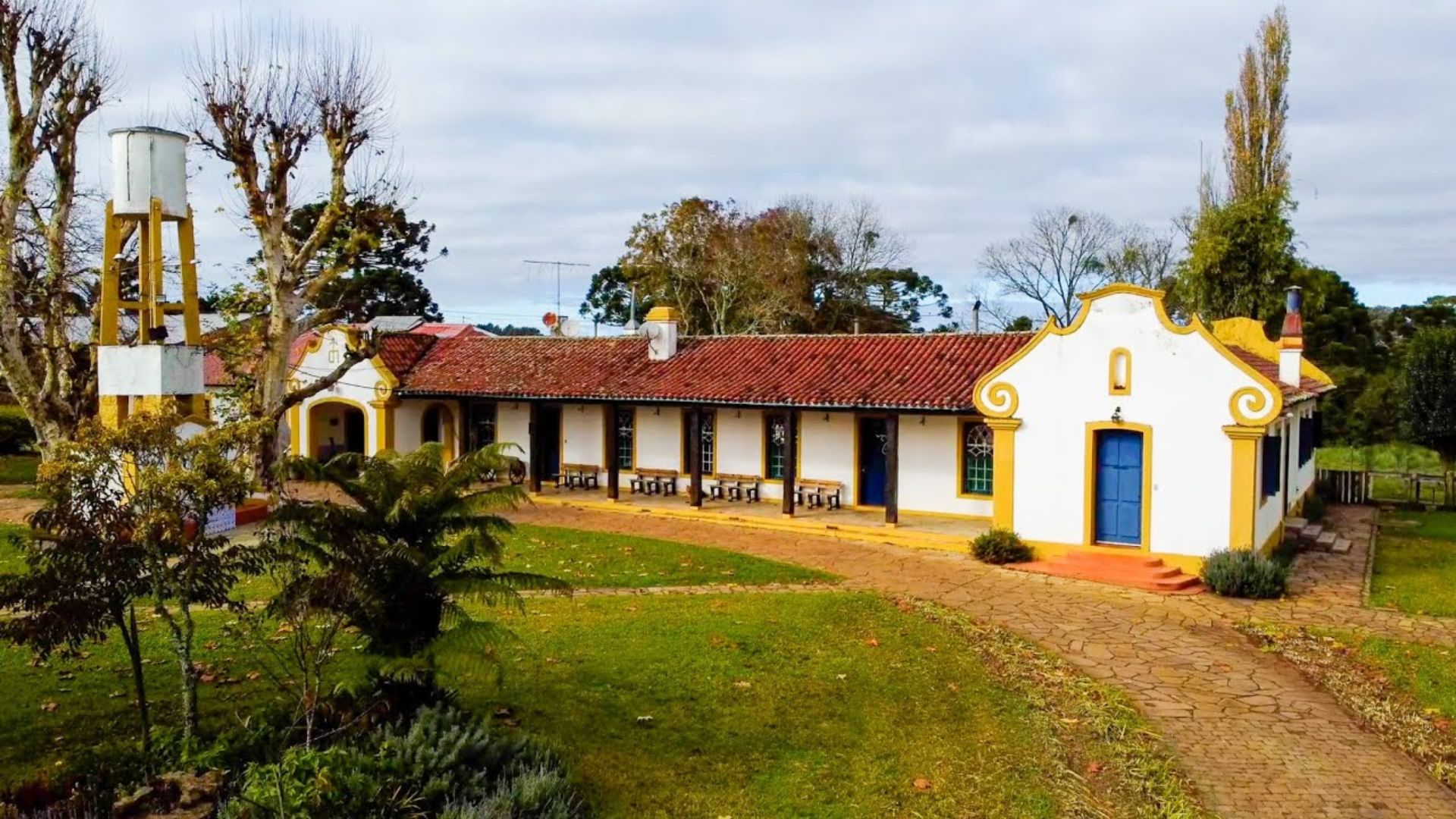 A Fazenda do Socorro, uma das primeiras sesmarias do Rio Grande do Sul, deu origem a Vacaria, virou parada de tropeiros e foi reinventada por Maria de Lourdes.