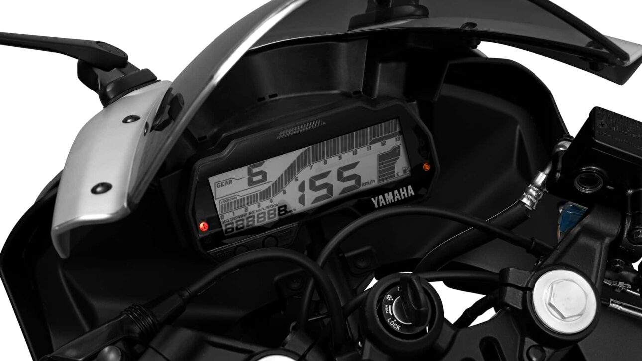 Yamaha - PAINEL 100% DIGITAL