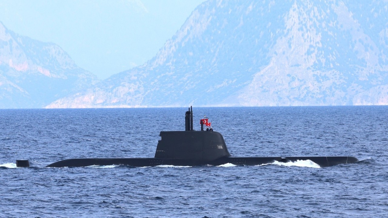 A Turquia entrega submarinos que projetou sozinha e vira exportadora de poder naval no Mediterrâneo