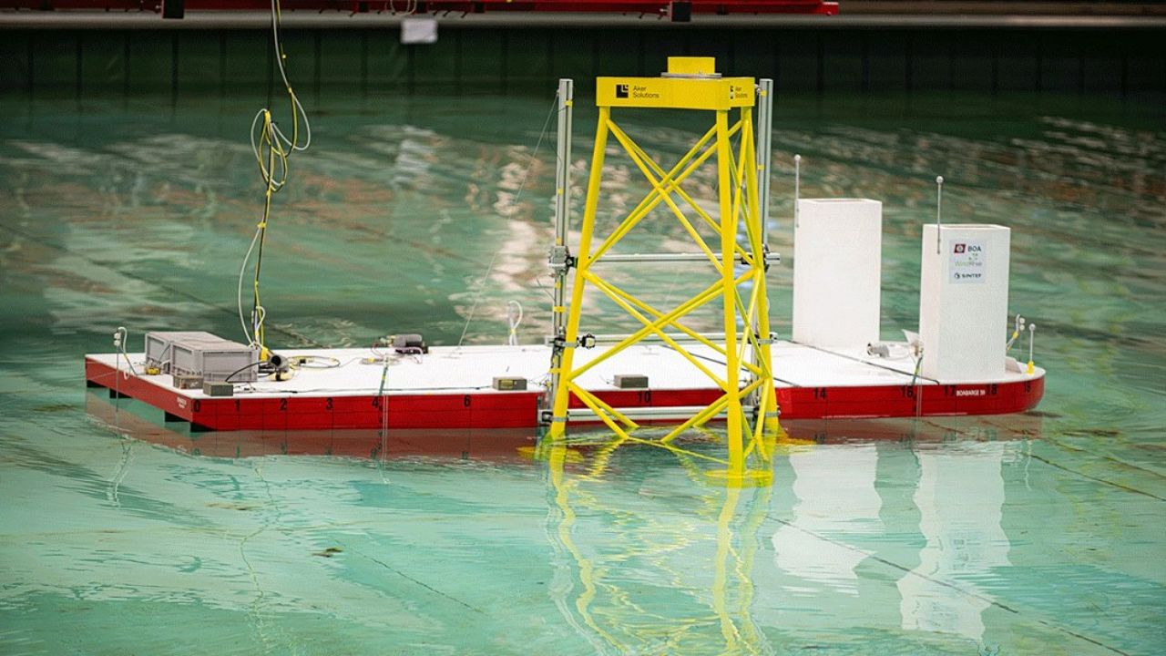New technology can reduce the dependence on large cranes in the installation of offshore wind turbines.