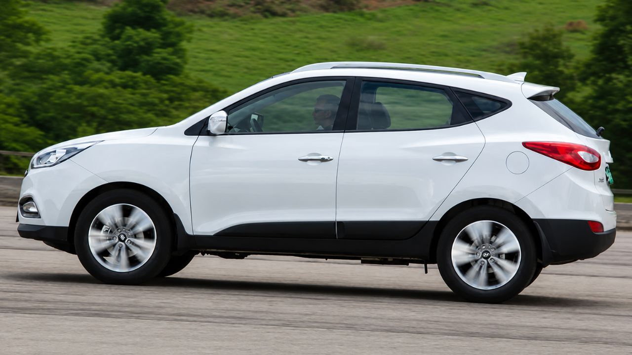 Hyundai ix35 2019 oferece autonomia acima de 650 km, amplo espaço interno, mecânica confiável e preço semelhante ao de um carro popular 0 km em 2026.