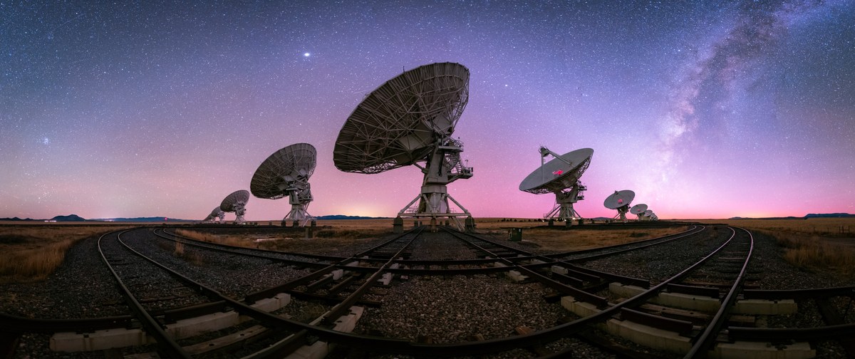 Array of radio telescopes under the starry sky