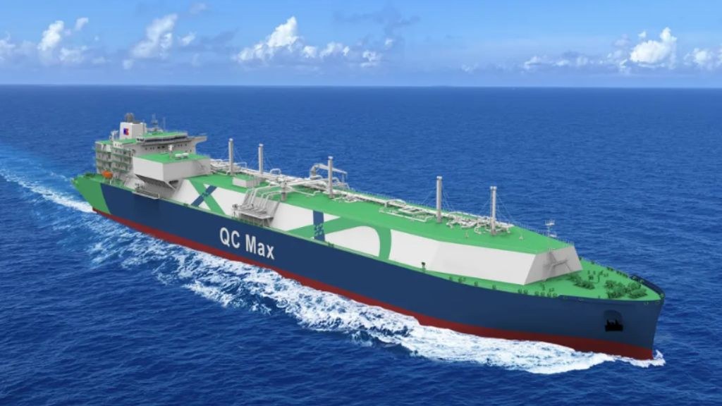Navio metaneiro de gás natural liquefeito navegando no mar