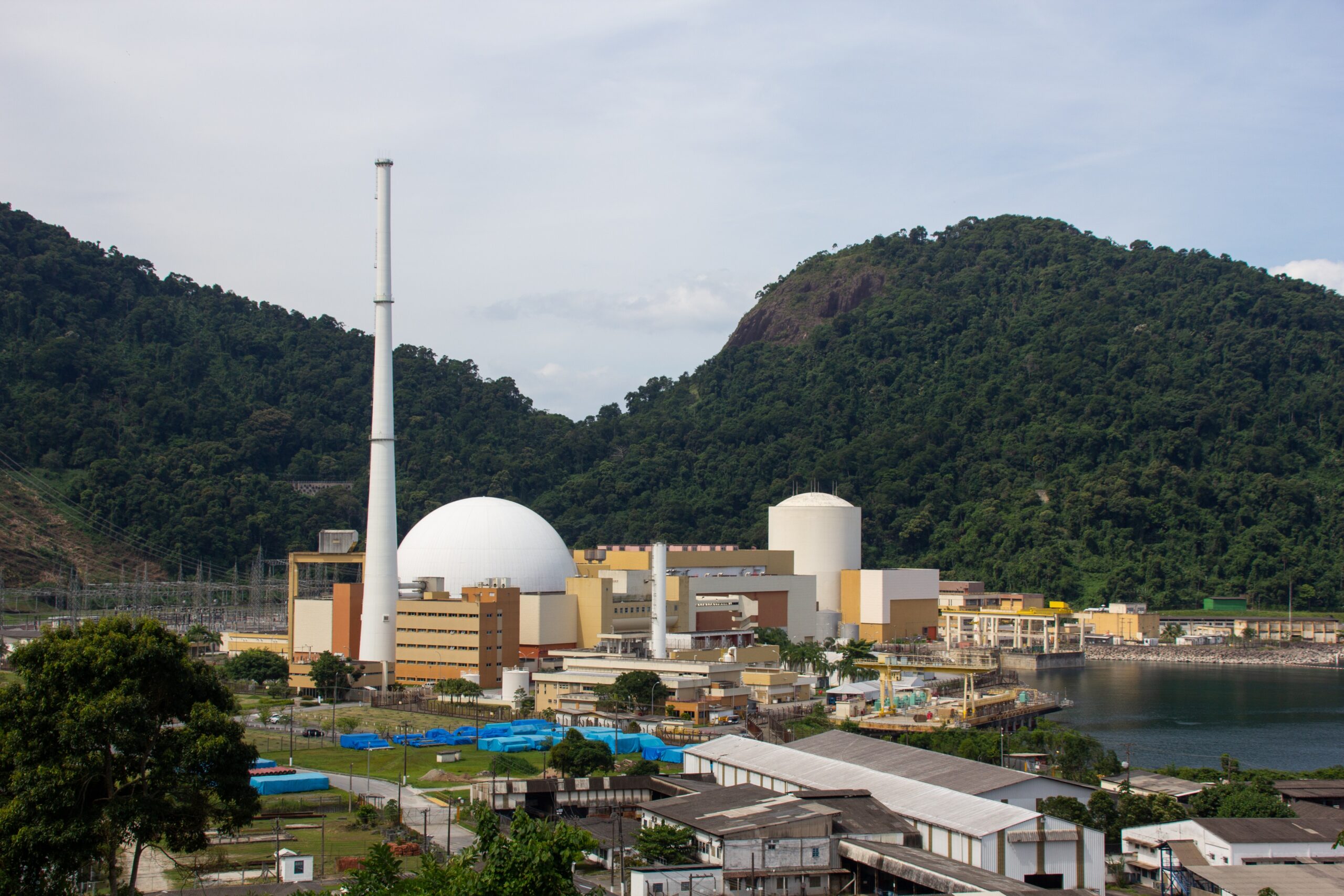 Nuclear complex of Angra dos Reis seen from above