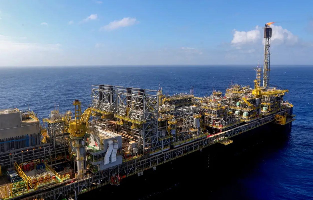 FPSO oil production platform in the pre-salt