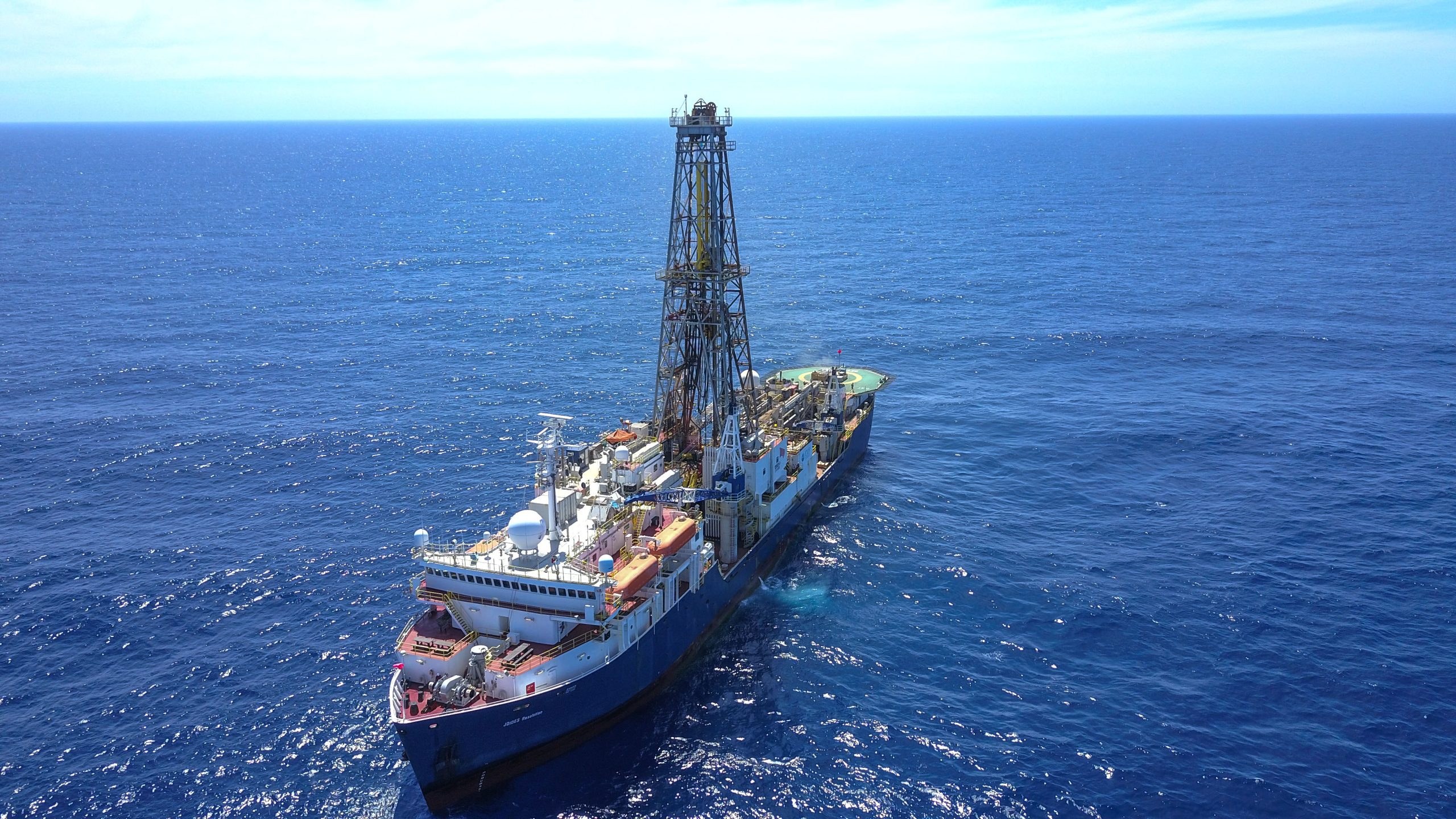 Barco-sonda de investigación científica oceánica