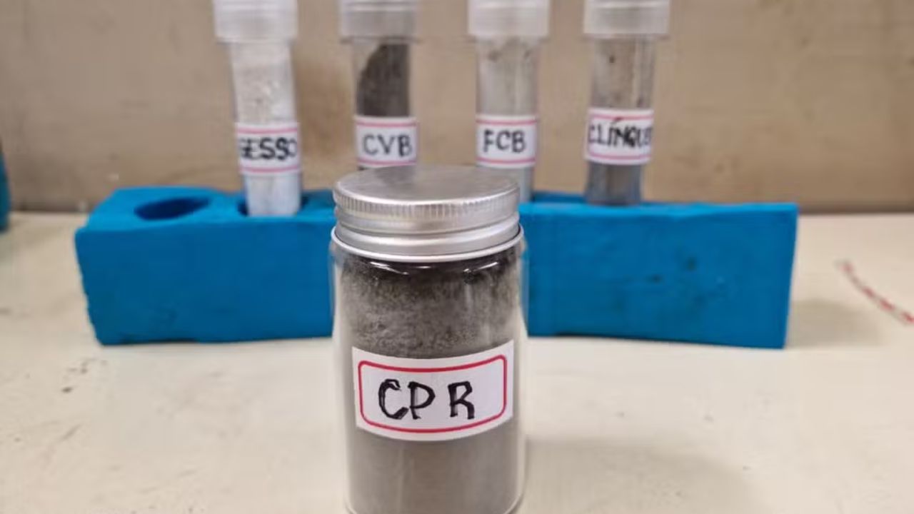 Pesquisas sobre cimento sustentável utilizam resíduos de celulose, açaí e pneus para reduzir emissões de carbono e ampliar a economia circular.