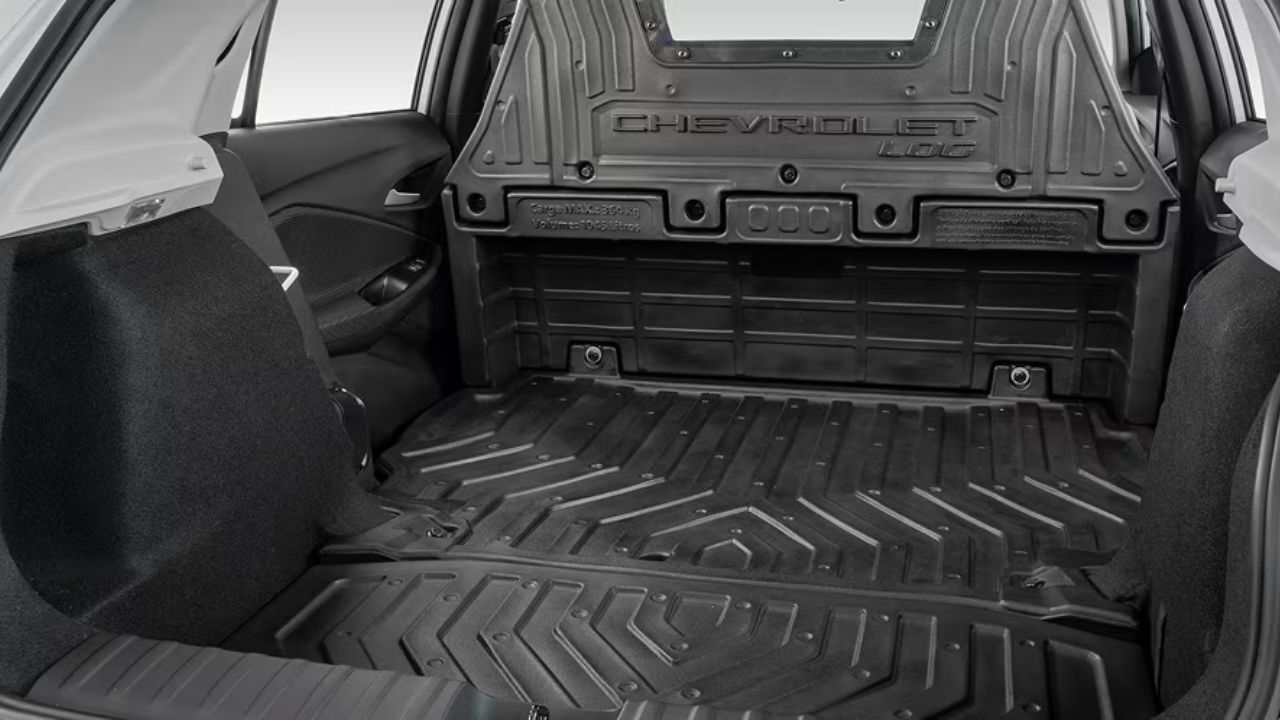 Chevrolet Onix Log 2027 retorna ao mercado com foco no transporte de cargas, capacidade para 375 kg, bom consumo e preço inicial de R$ 105.990.