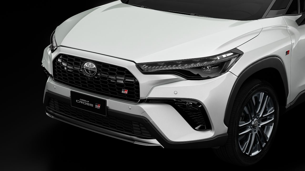 Toyota Corolla Cross 2027 ganha novo visual, mais conectividade, recursos de segurança e garantia estendida de até 10 anos.
