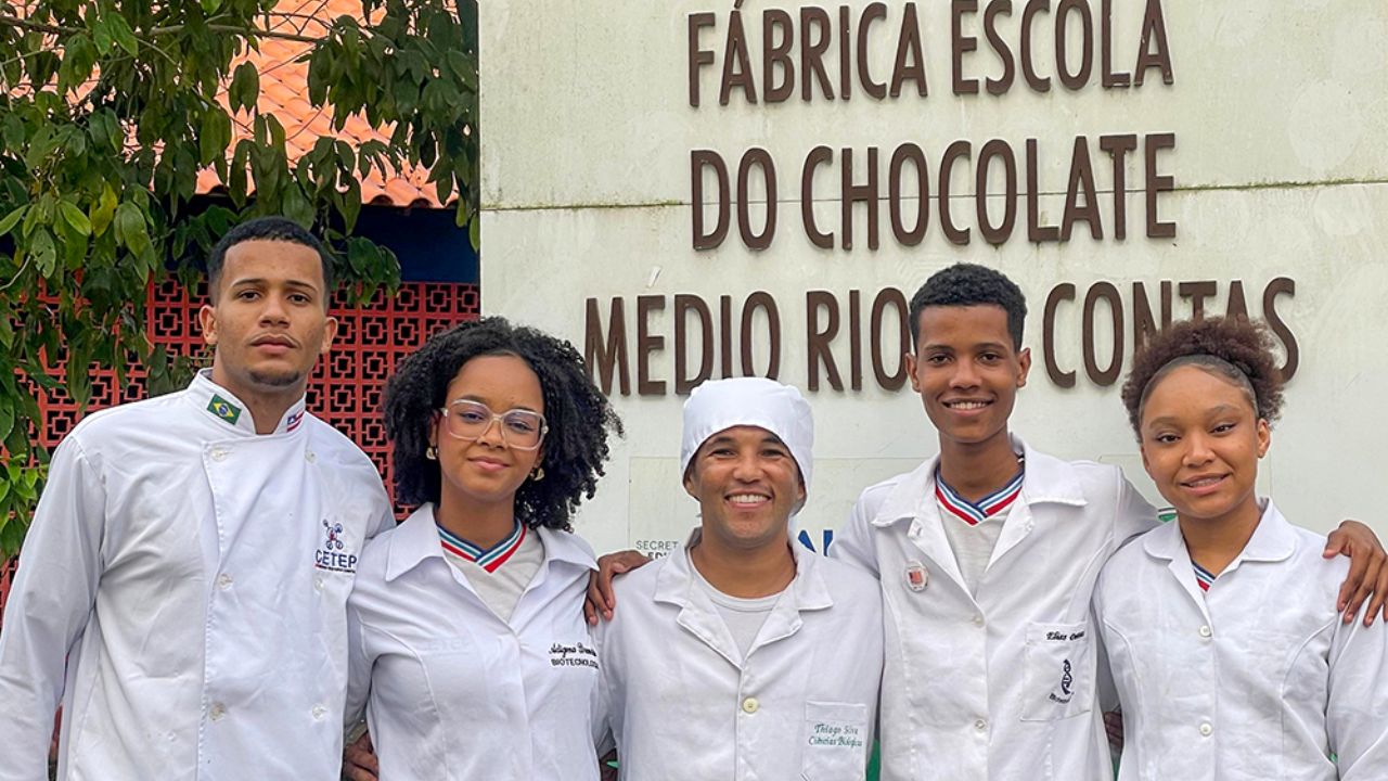 Estudantes desenvolvem chocolate para diabetes com ingredientes selecionados e avançam em pesquisa voltada à alimentação saudável.
