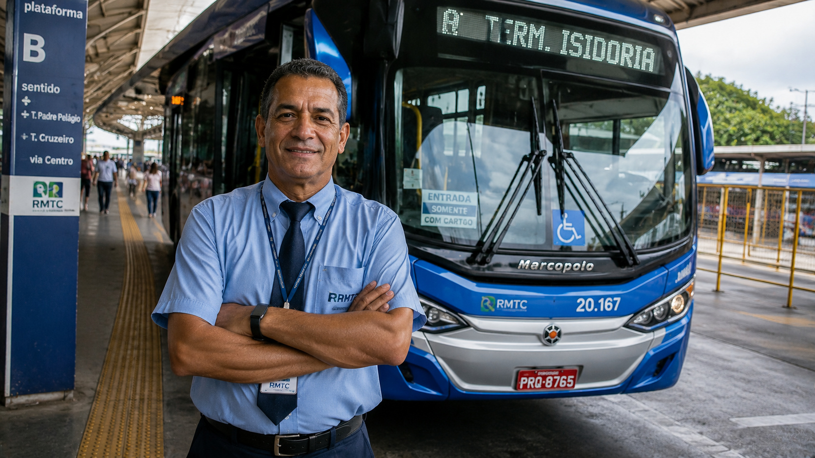 Motorista de ônibus participa de processo de contratação em Goiânia.
