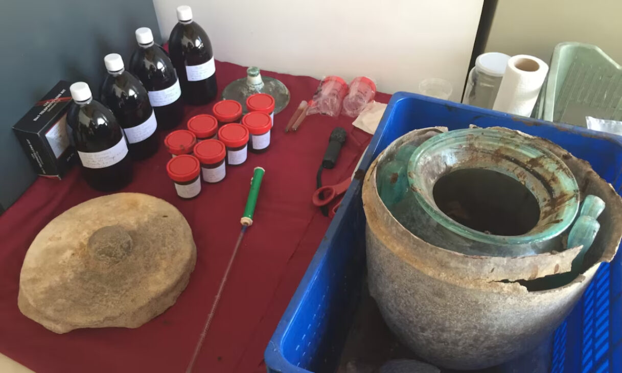 Oldest liquid wine in the world found in a 2,000-year-old Roman tomb in Spain inside a glass urn with 5 liters and submerged human bones