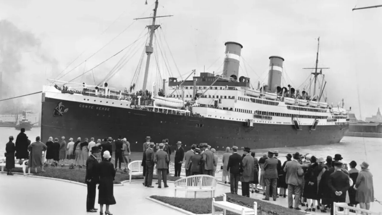 O navio que levou o Brasil à Copa de 1930 também transportou seleções europeias, Jules Rimet e a taça do Mundial