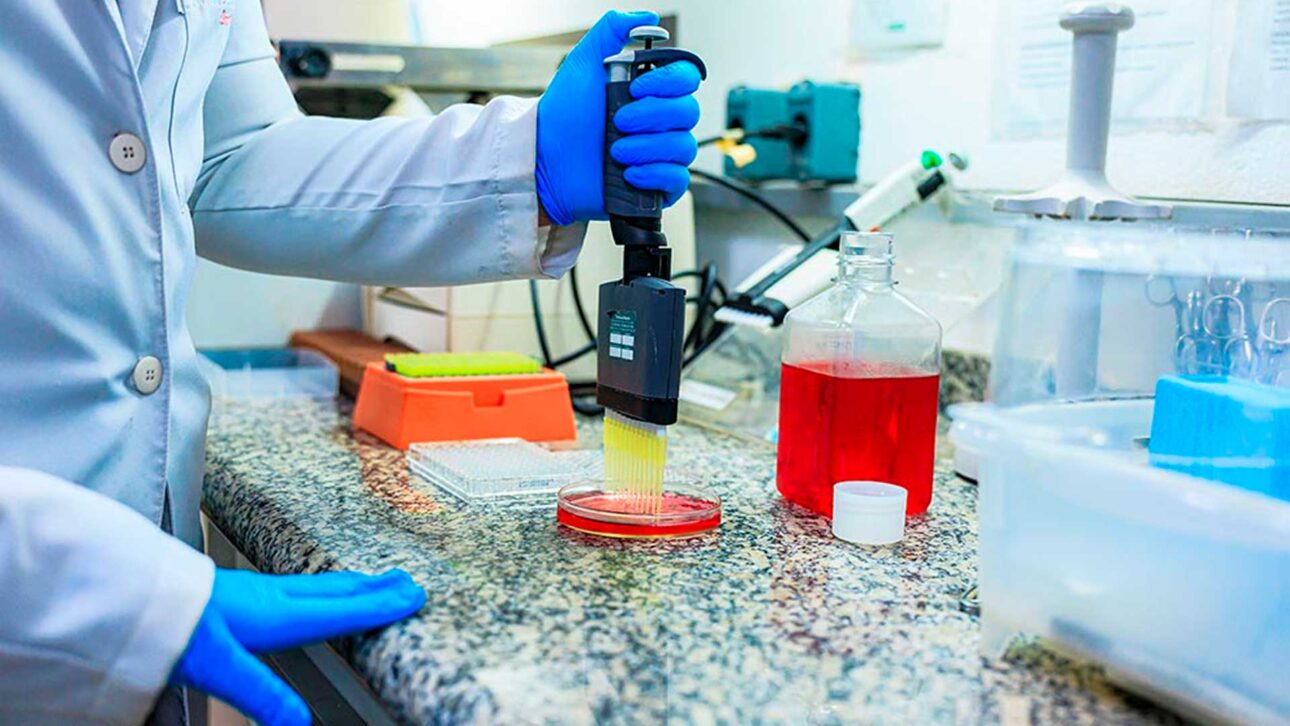 A tecnologia pode ampliar o tratamento para pacientes com alopecia avançada.