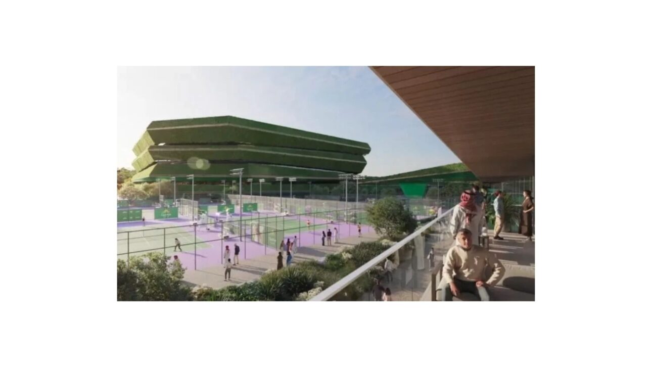 Saudi Arabia designs a tennis arena for 33,000 people in the desert, with a retractable roof court, in a project compared to Wimbledon.