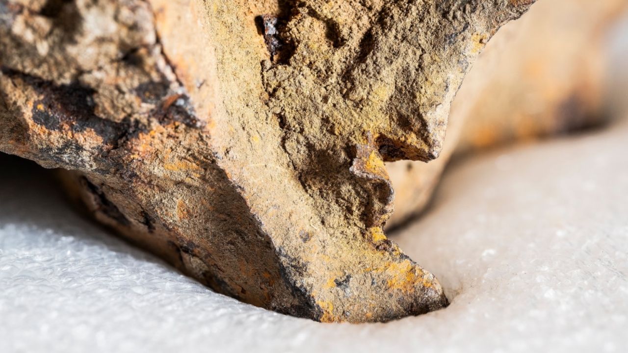 Iron meteorite in Dane County arrives at the Geology Museum in Wisconsin and connects farm to the Solar System.
