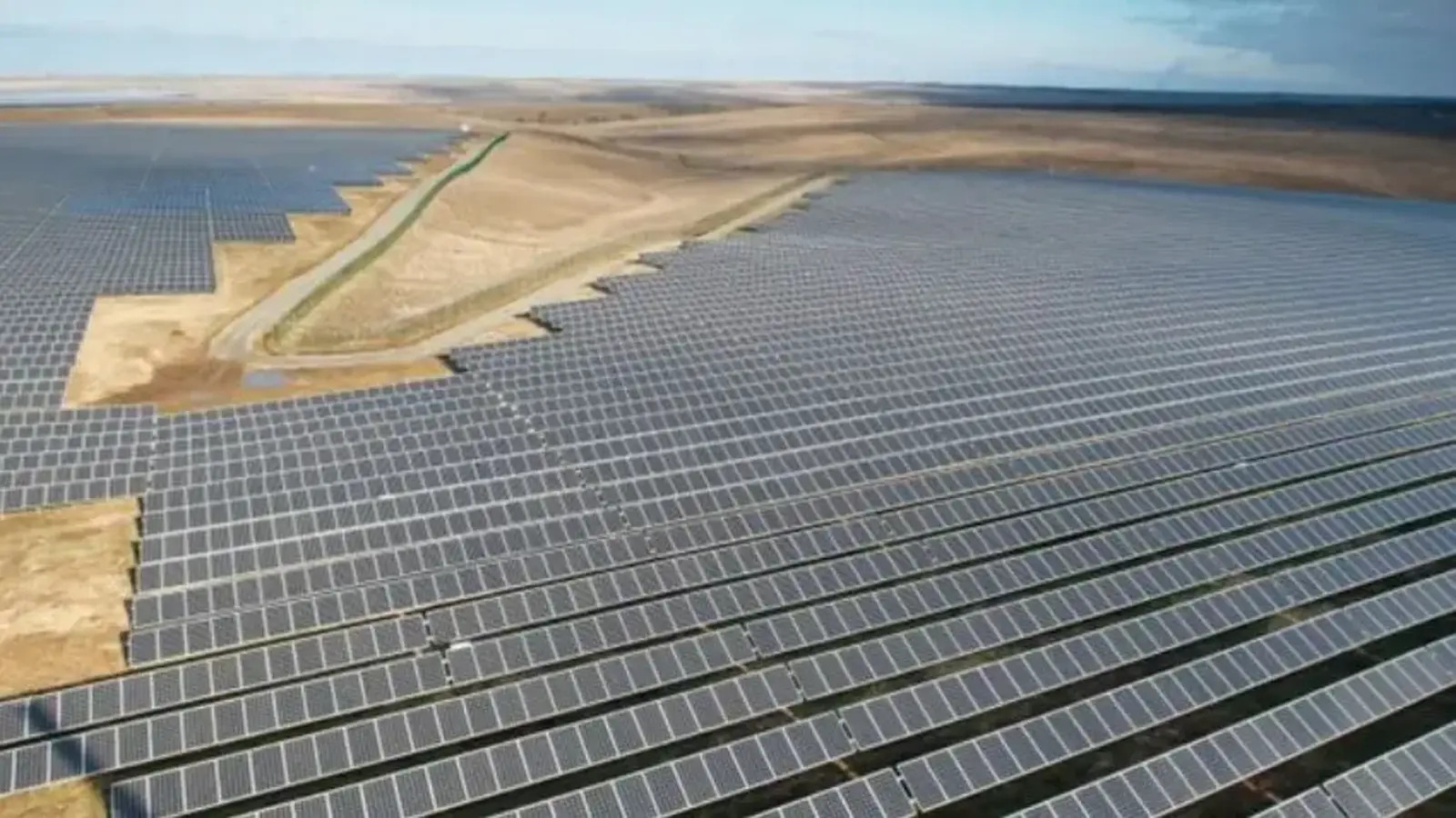 Elon Musk surpreende ao comprar 90% da energia de megausina solar no Arizona, com 509 MW de capacidade e baterias de 360 MW previstas para 2028