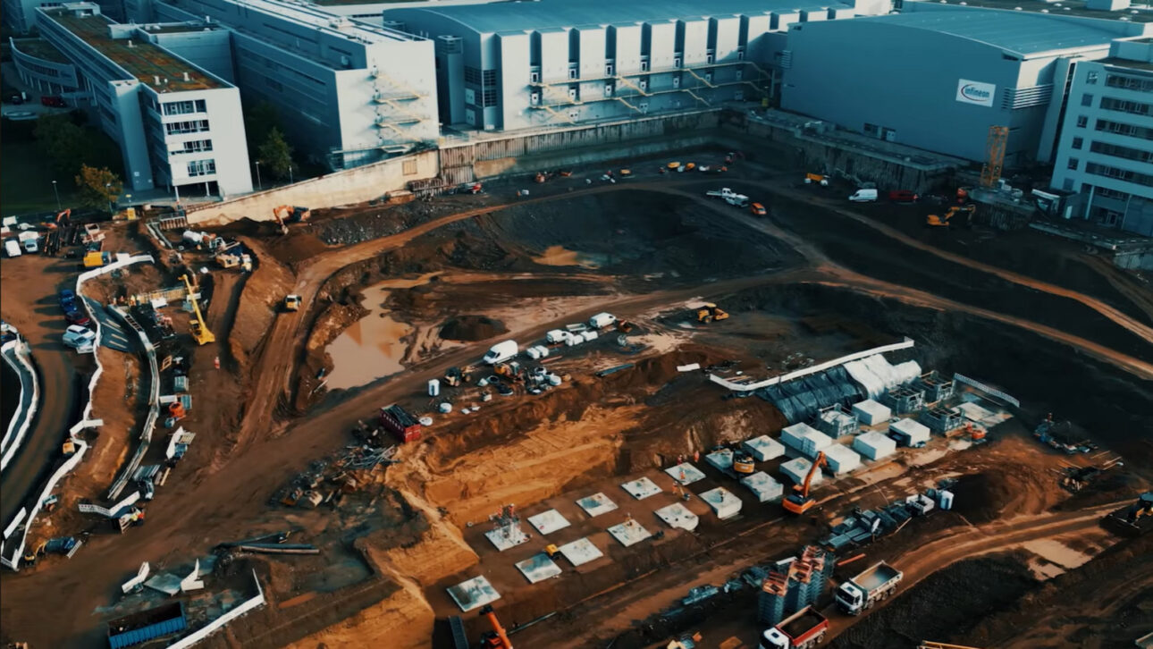 Infineon inaugura em Dresden a maior fábrica mundial de semicondutores de potência inteligentes, com € 5 bilhões investidos, 1.000 empregos diretos e capacidade dobrada para atender IA e energia