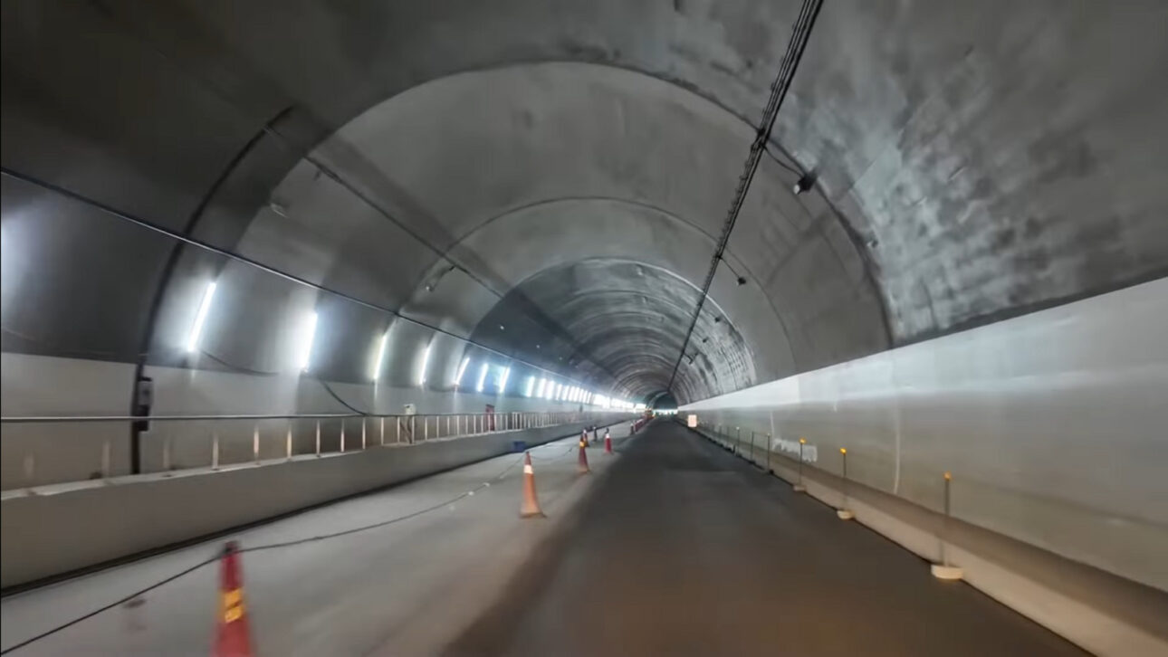 Nepal levou 79 meses e gastou cerca de US$ 145 milhões para concluir túnel rodoviário de 2,7 km que vai cortar a longa subida entre Nagdhunga e Sisnekhola e mudar o acesso ao Vale de Katmandu