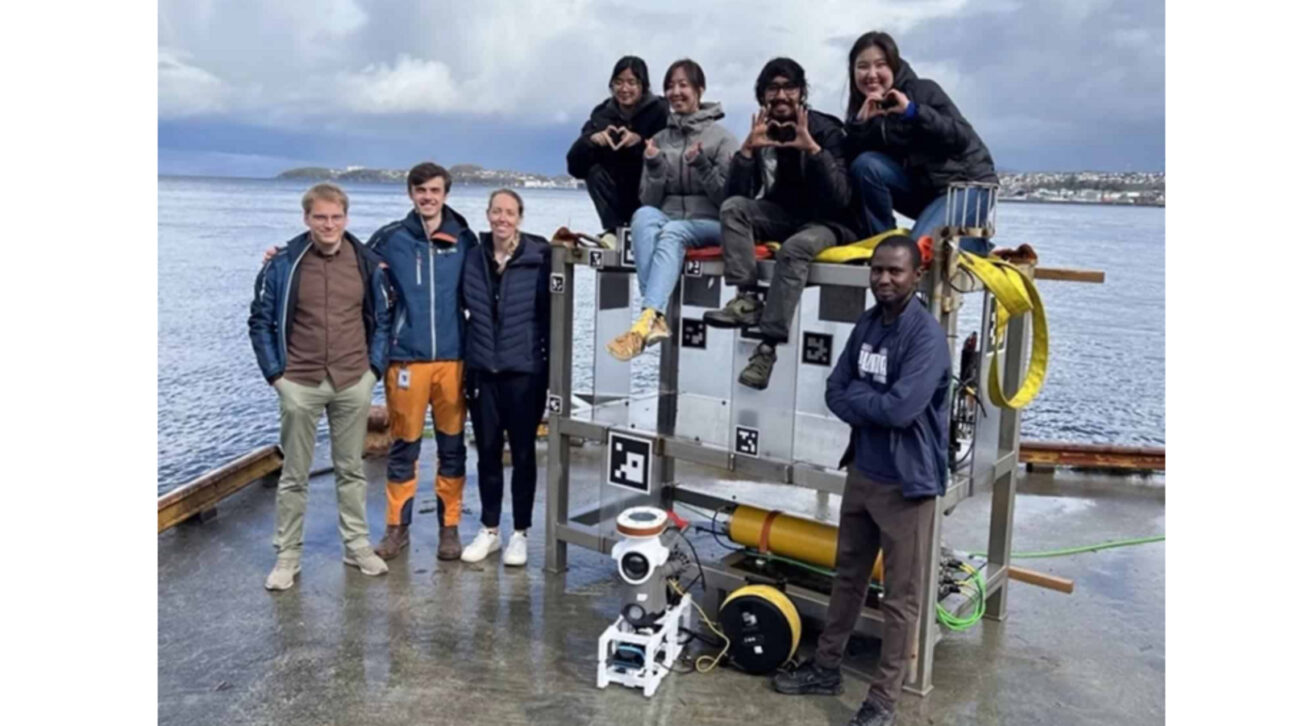 Guardião da internet no fundo do mar: conheça o robô subaquático que vigia cabos submarinos, volta sozinho para a base, recarrega sem fio e envia dados sem equipe embarcada