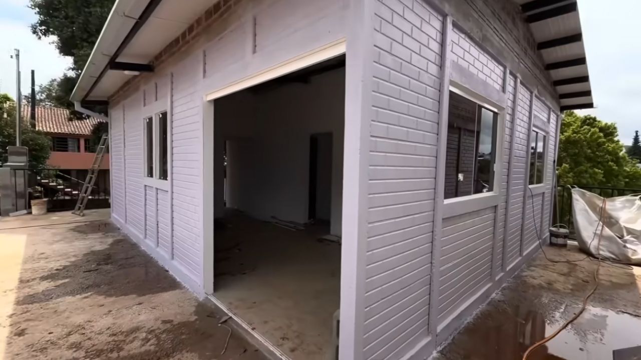 Concrete panel house uses prefabricated kit, prefabricated construction, and assembly in 30 days for passive income.