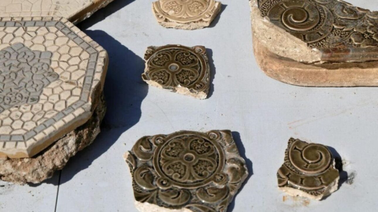 Sob o solo de antigo cemitério em Varsóvia, arqueólogos descobrem restos de hospital judaico desaparecido após a destruição provocada pela guerra